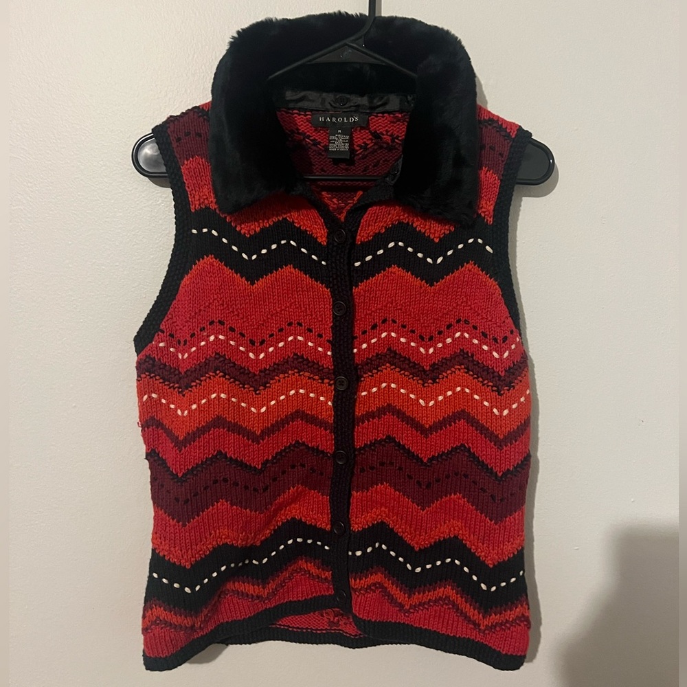 Harold’s Women’s M - Cotton Hand Knit Vest
